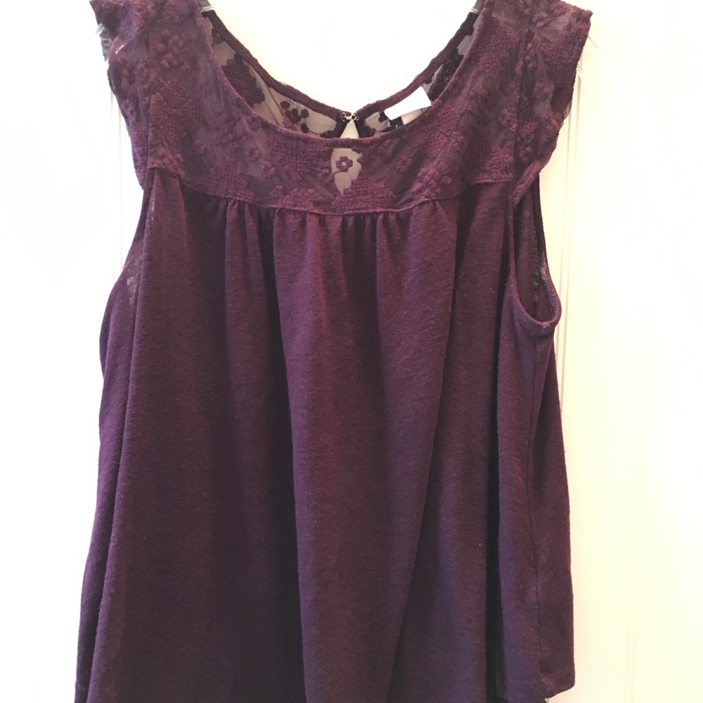 Lace and flowey deep purple top!